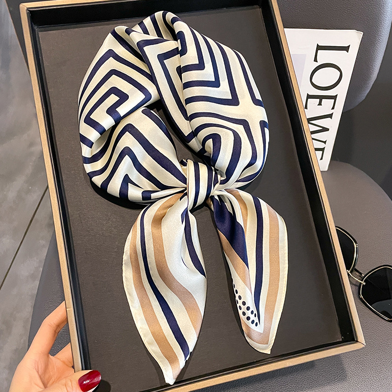 럭셔리 브랜드 Neckerchief 봄 광장 100%  - Luxury Skincare Headband 리뷰 및 가격